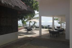 Cliffside Resort