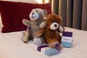 Hotels Mercure Lyon Charbonnieres : Chambre Supérieure avec Lit Double et Lit Simple - Non remboursable