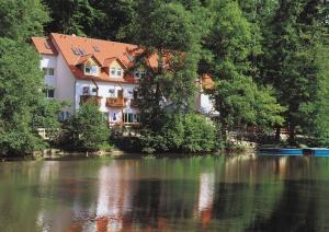 3 gwiazdkowy hotel Hotel Haus am See Schleusingen Niemcy