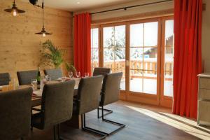 Chalets Chalet l'Ardoisiere : photos des chambres