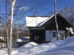 Appi Log Cabin Hachimantai Japan J2ski