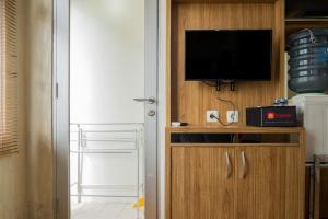 Spacious 1BR with Sofa Bed at The Jarrdin Cihampelas Apartment By Travelio