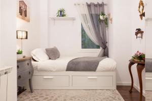 Rambla Poblenou&Mar Bella Beach