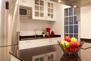 Rambla Poblenou&Mar Bella Beach