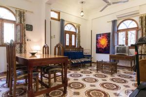 Terrasses et Jardins sur le Nil chez Hagag rive Ouest