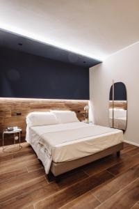 King Room with Spa Bath