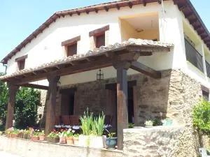 Casa Rural Leonor con piscina privada - Ahigal
