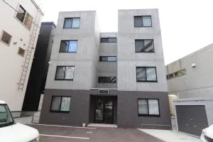 Reussir Yamahanaminami 101 - Minami-jūichijō