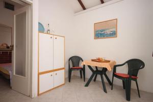 One-Bedroom Holiday Home room in Seaside holiday house Umag - 7632