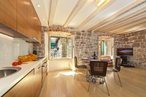 Luxury San Giovanni Apartment 1