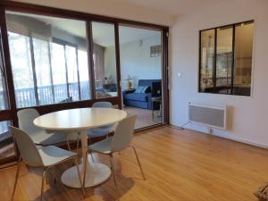 Appartement Résidence JEAN RAMEAU 2 personnes vue sur le port #0278 wifi gratuit