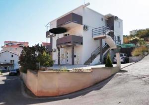 Apartments 4 Me