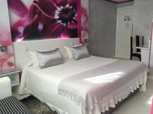 Deluxe Double Room with Hydromassage Bath room in El Jardin
