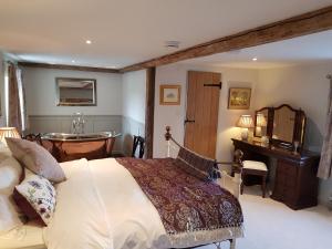 Superior King Room room in Keepers Cottage Guest House