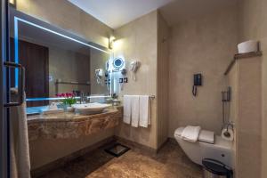 Deluxe Twin Room Haram View room in Rua Al Hijrah Hotel