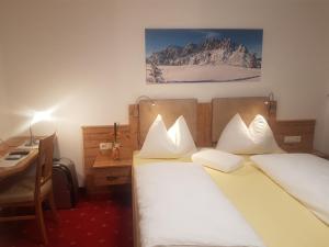 Design Double Room with Mountain View  room in Oberauer Wagrain - Die Hotelpension (B&B)
