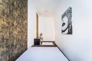 BpR B&W Elegant Home