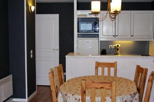 Epicea Avoriaz, three bedroom apartment, 62 m2, 4th floor, 8 ppl