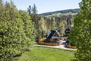 Domek w Roztokach z widokiem na Tatry z sauną