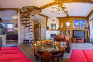 Apartament na Szczycie z Sauną i Kominkiem - Veľký Lipník