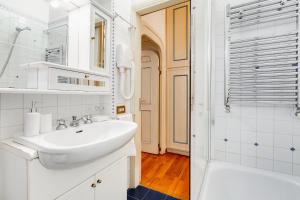 Elegant Apartment Rome