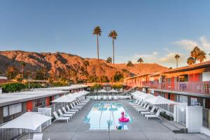 Skylark Hotel hotel, 
Palm Springs, United States.
The photo picture quality can be
variable. We apologize if the
quality is of an unacceptable
level.