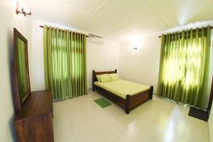 12 B Lewella Road, Kandy.
