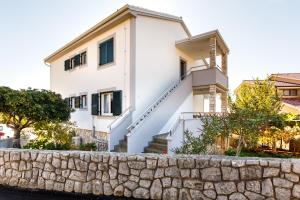 Apartment Anton - 4hvězdičkové hotely ve městě Krk