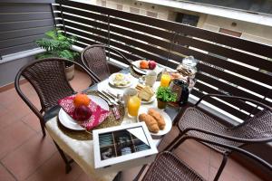 M&D Luxury Suites in central Athens