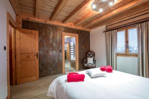 Chalets Le CHALAY : photos des chambres