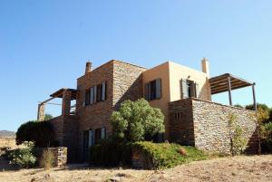 Emelia Kea Greece