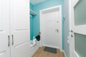 Happy apartment, warmth, comfort, turquoise