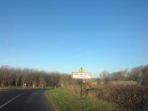 Lhabitation de lîlot entre mer et terre