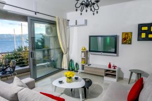 Holy Paraskevi Apartment