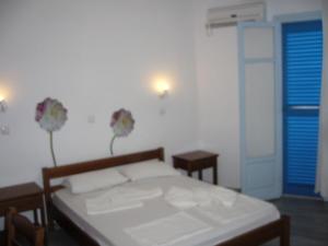 Ioanna Rooms Paros Greece