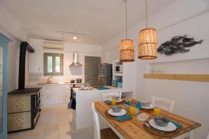 Chic designed house with 2 bedrooms in Paros Paros Greece