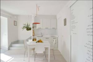 Community Rooms & Wine