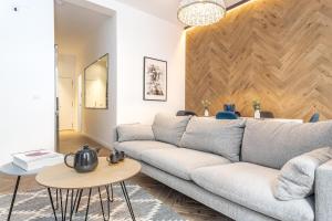 Waou GRAN VIA es MIA - Corta Duración