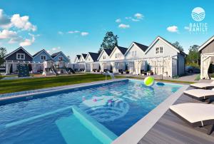 Domki BALTIC FAMILY basen kidsclub rowery