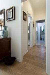 Luxurious Pink House and Parking