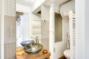 Saint Germain des Près UNIT 002