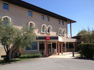 Hotels ibis Aubenas : photos des chambres