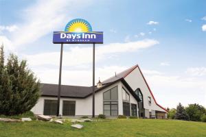 Days Inn by Wyndham Kingston