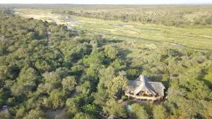 Kruger Riverside Lodge - No Load-shedding - Коматіпурт
