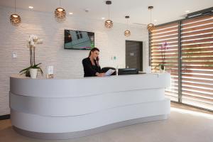 Hotels Hotel La Hoirie : photos des chambres