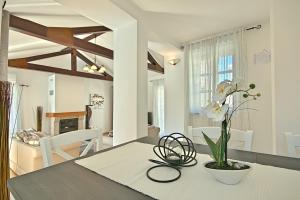 Luxury Stone Villa Zanelli