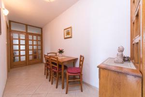 Seaview Center House Brela