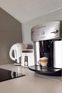 Beachfront Apartment. 2xAC & BIKES