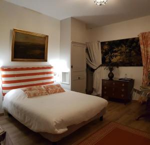 B&B / Chambres d'hotes Chateau de Salvert - Appartement & Chambre d'Hotes : photos des chambres