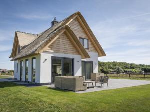 obrázek - Lush Villa in De Cocksdorp Texel with Steambath